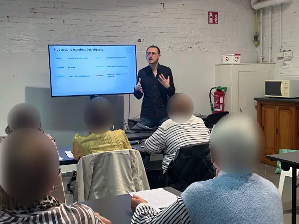 Atelier sur les réseaux sociaux à Péruwelz